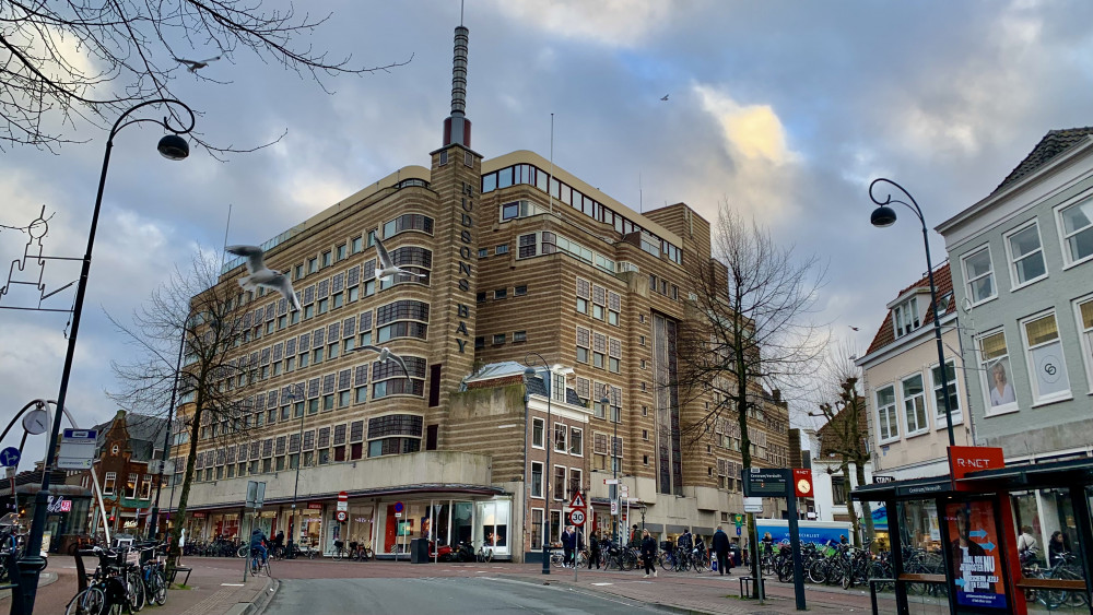 Wethouder over luxe woningen in oude V&D-pand: 