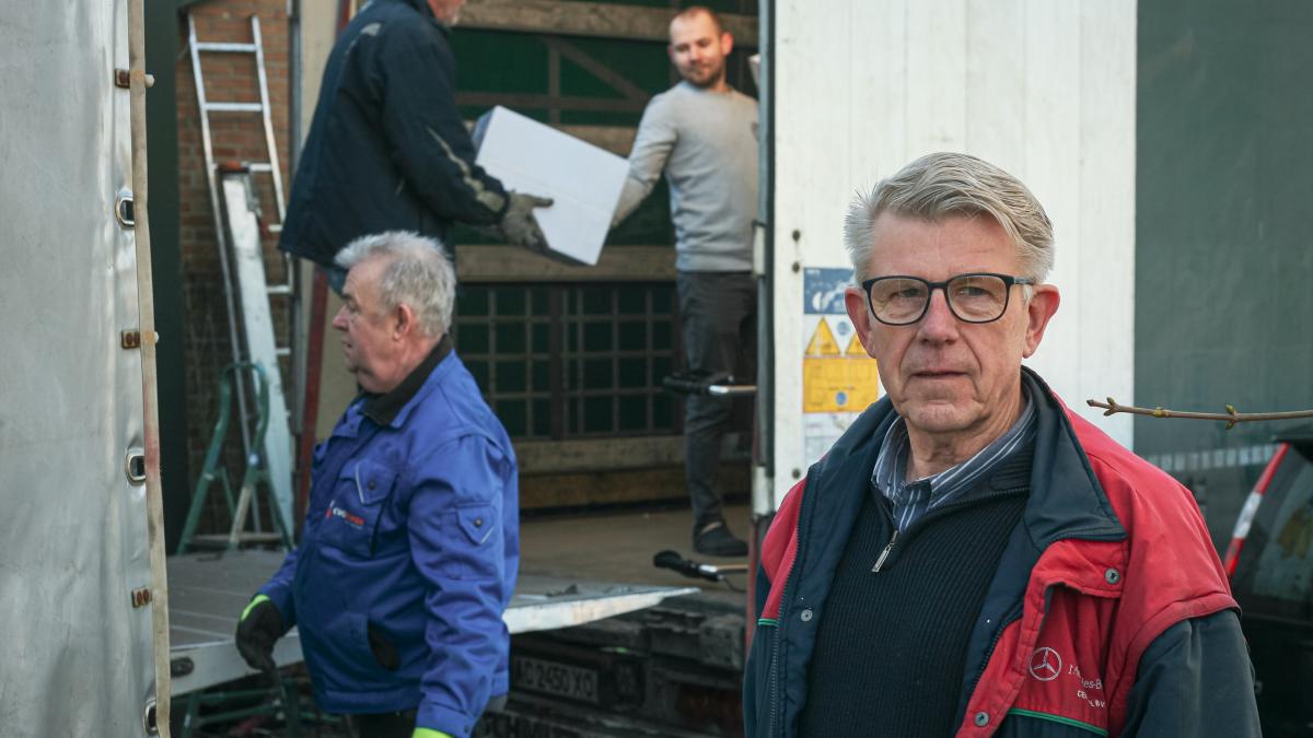 Stichting na 30 jaar 'genoodzaakt' te stoppen met inzamelen voor Oekraïne door nieuwe regels