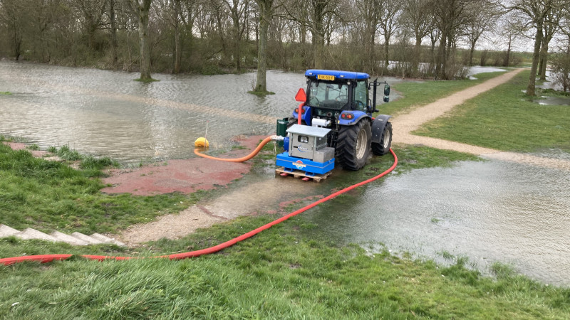 Het Nesbos staat onder water