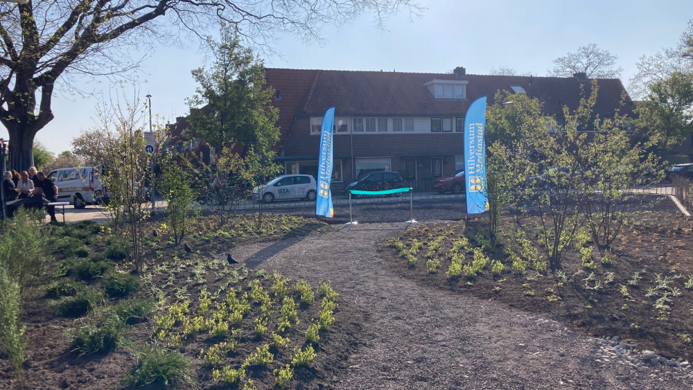 Nieuw en groener plein aan de Ampèrestraat in Hilversum