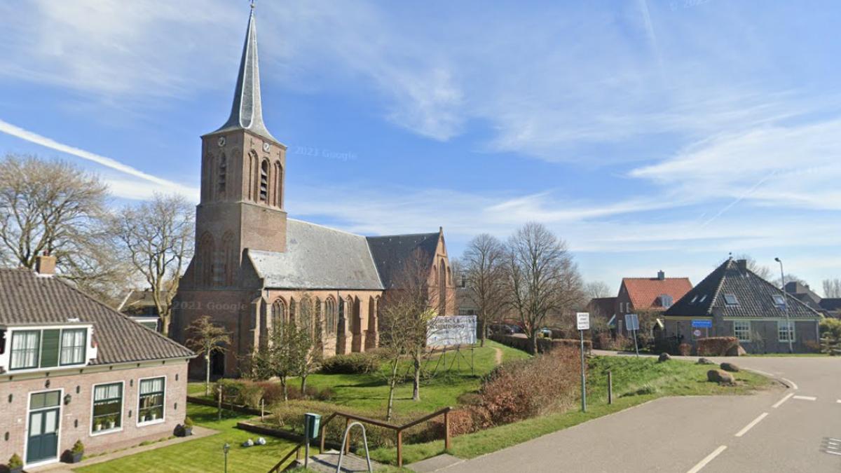 Kerk Schellinkhout straks bewoond, blijft 'ie nog een beetje van het dorp?