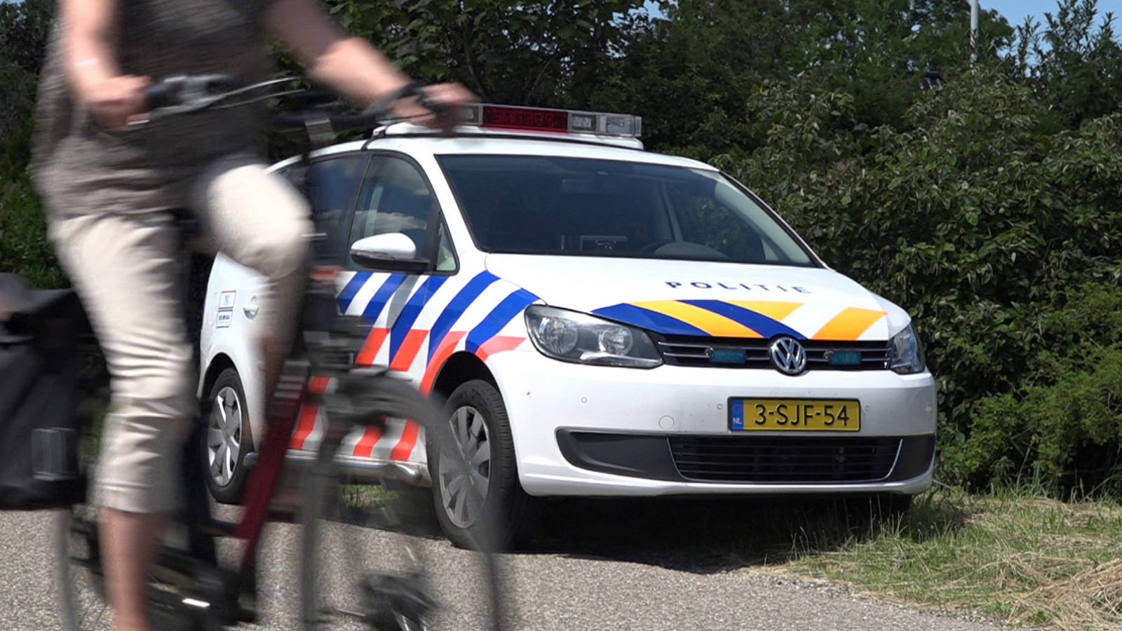 De politie onderzoekt de zaak van de brandbommen in Naarden