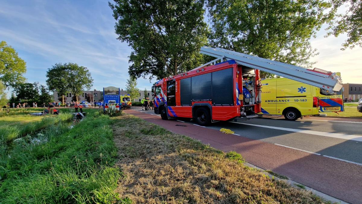 Automobilist zit nog vast na dodelijk ongeluk in Sint Pancras