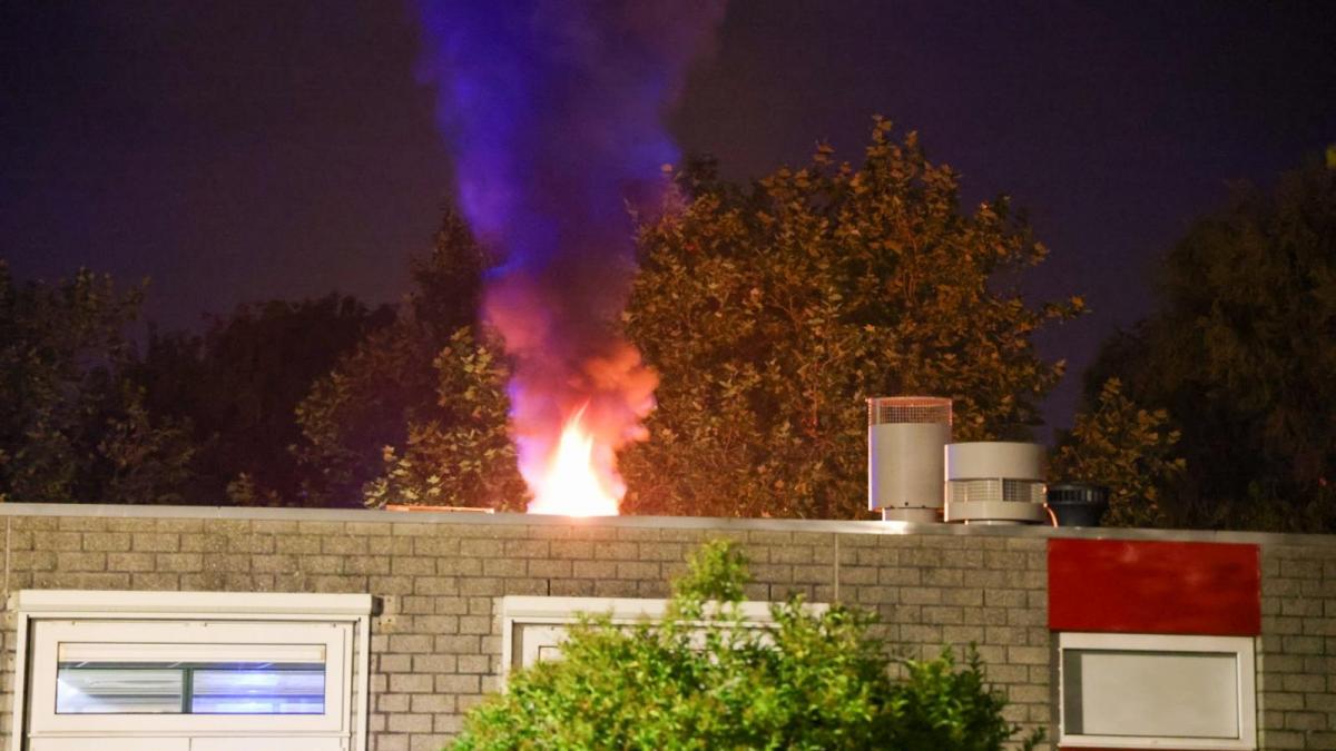 Nachtelijke brand op basisschool in Velserbroek