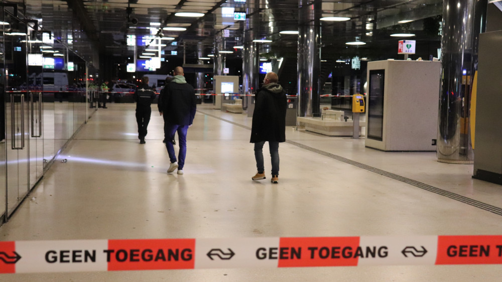 Twee Gewonden Na Schietpartij Op Het Centraal Station In Amsterdam - NH ...