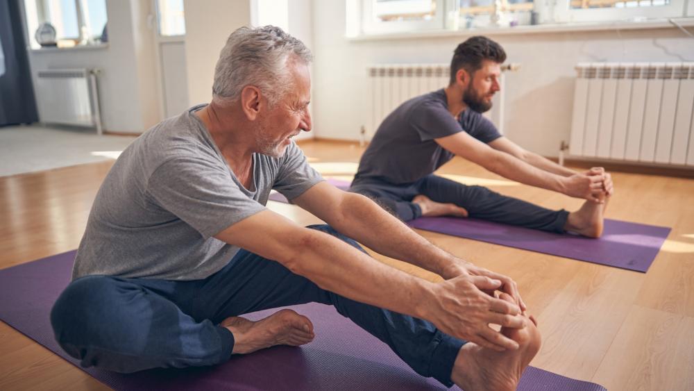 Mannen ontdekken yoga bij men-only les: "Zo gezellig, soms lijkt wel - Nieuws