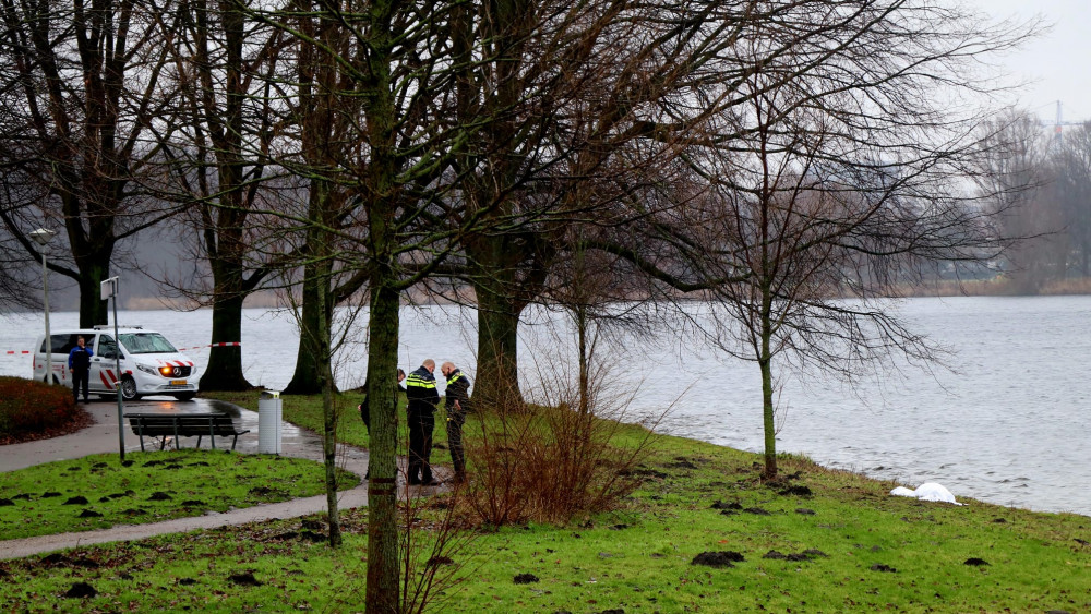 Lichaam Van Vrouw Gevonden In Water Sloterplas - NH Nieuws