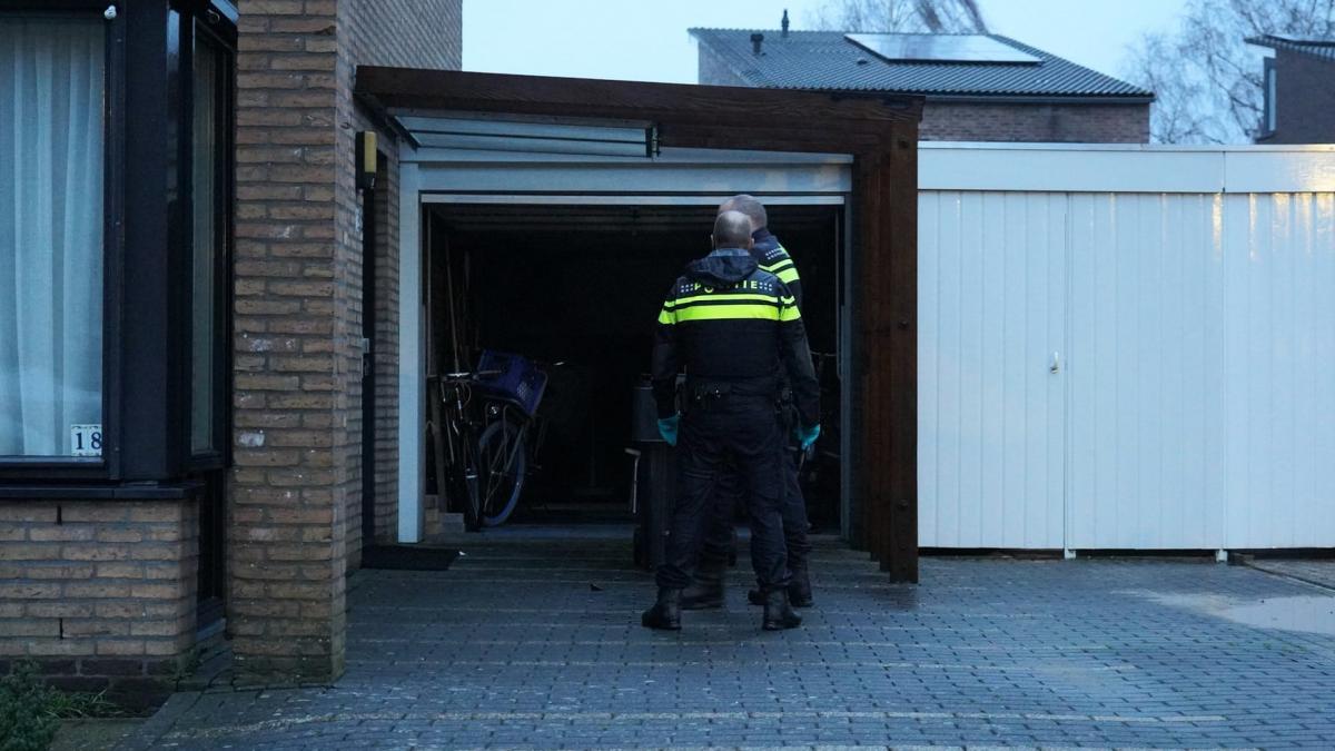 Overvallers nemen onbekende buit mee bij woningoverval in Oudorp, zijn nog spoorloos