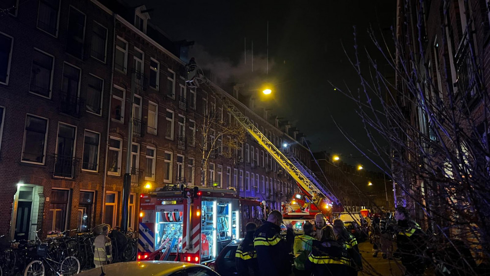 Brandweer Moet Opschalen Voor Uitslaande Brand In Amsterdam-West - NH ...