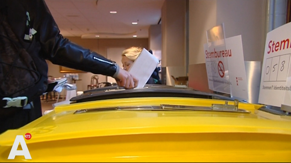 Ongekend groot aantal partijen op de kieslijst voor de Amsterdamse gemeenteraadsverkiezingen