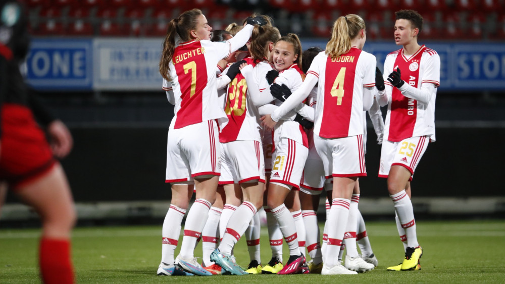 Simpele Driepunter Ajax Vrouwen Bij Excelsior Streep Door Duel Vv