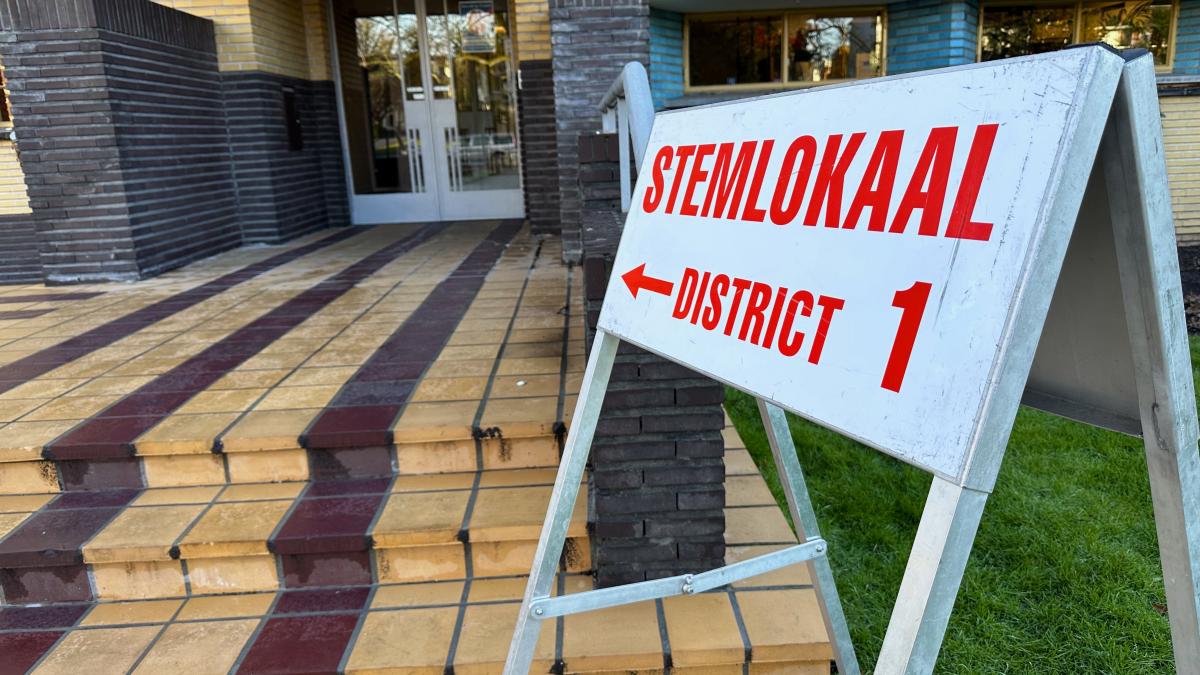 Inwoners van Hilversum en Wijdemeren pas in november naar de stembus