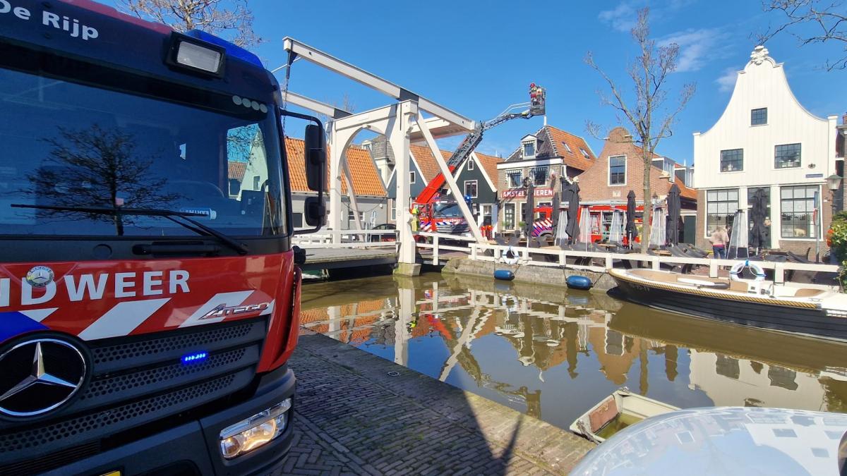 Klein brandje in café in De Rijp