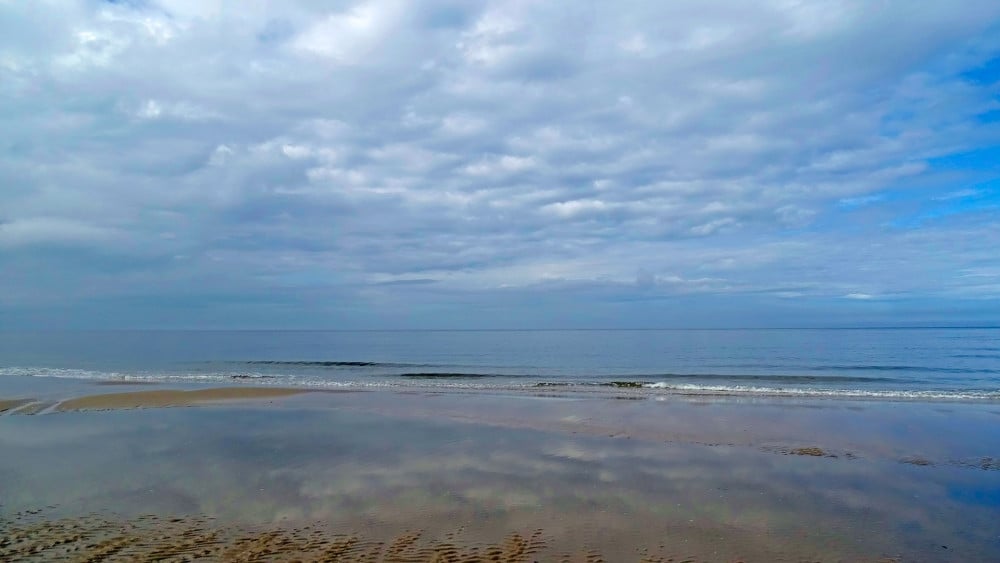 Droge maandag, maar het weer slaat om: regen en mogelijk vorst onderweg