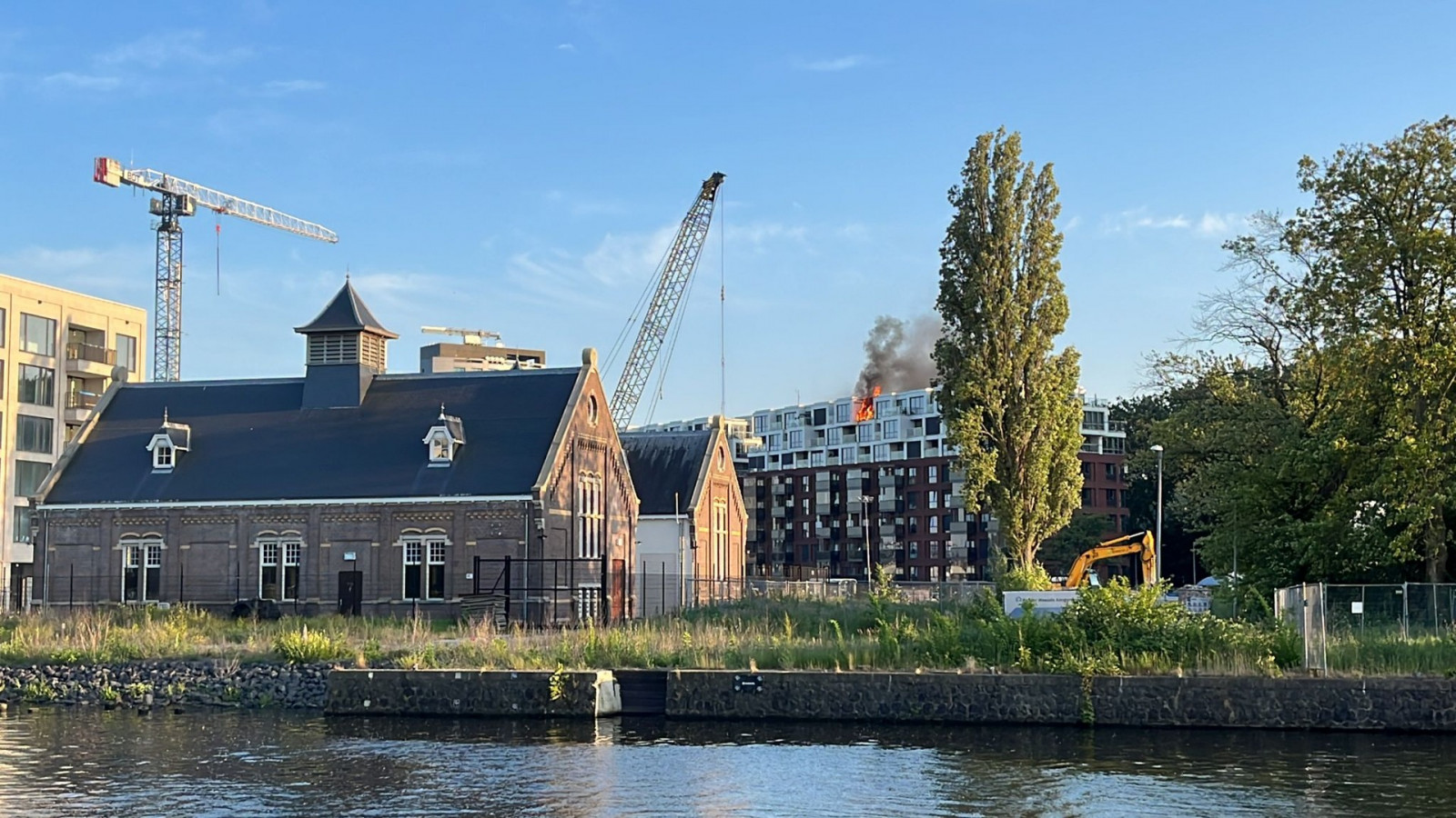 Brand Joan Muyskenweg