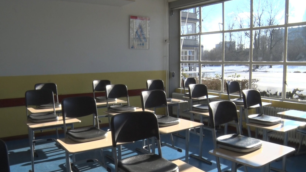 School advice differs significantly by district: Southeast receives lower recommendations