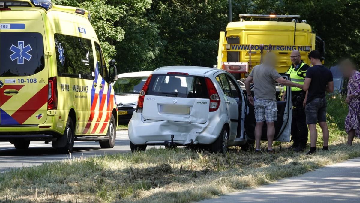 Gewonde bij kop-staartbotsing in Hoorn