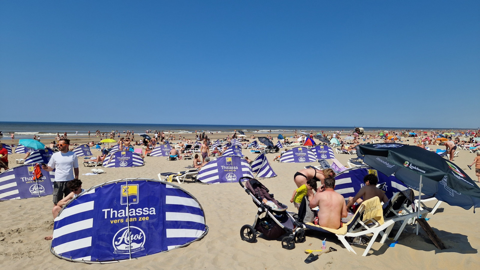 Vierduizend strandgasten per uur met trein