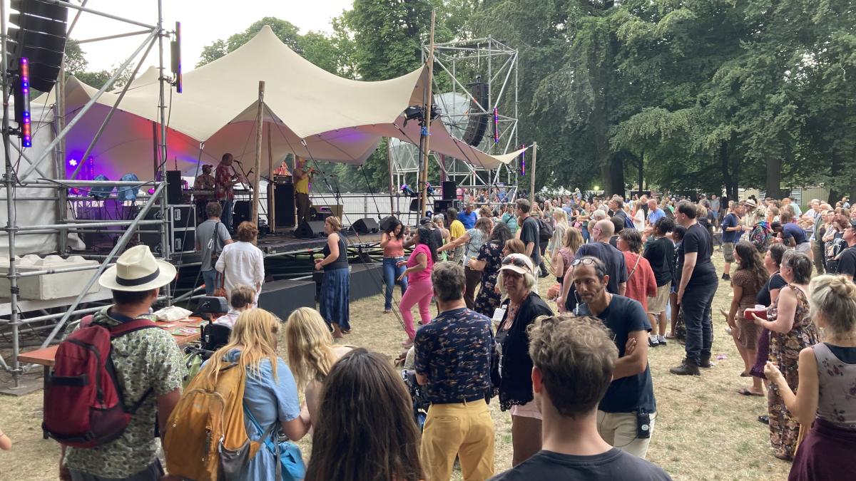 Burgemeester Haarlem betreurt intrekken subsidie Houtfestival: 