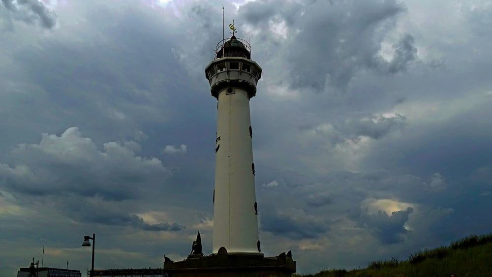 Stevige onweersbuien trekken vanmiddag over Noord-