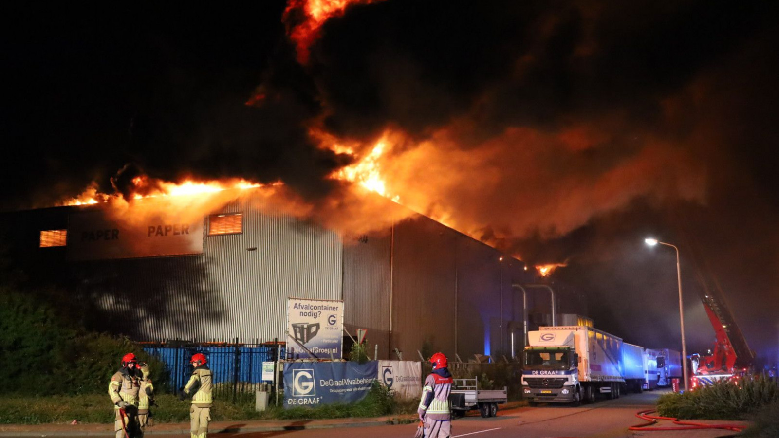 Brand in Loods in Purmerend