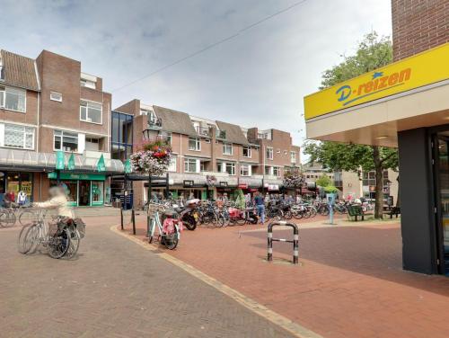 Bussum gaat leegstand te lijf met wedstrijd: een winkel huren voor één ...