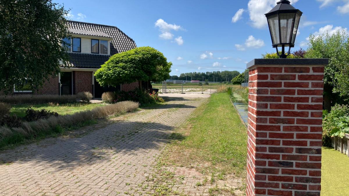 Plottwist in Zwaagdijk-West: streep door flexwoningen statushouders en spoedzoekers