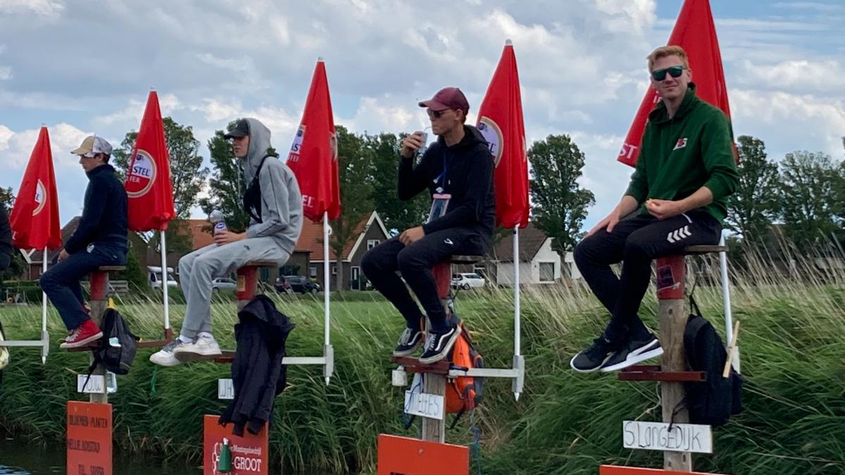 Na 24 uur paalzitten beginnen de rug en kont van Stef toch wel pijn te doen