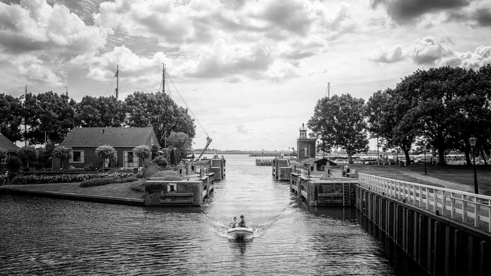 Zanger En Fotograaf Tim Knol Vangt De Ziel Van Zijn West Friesland