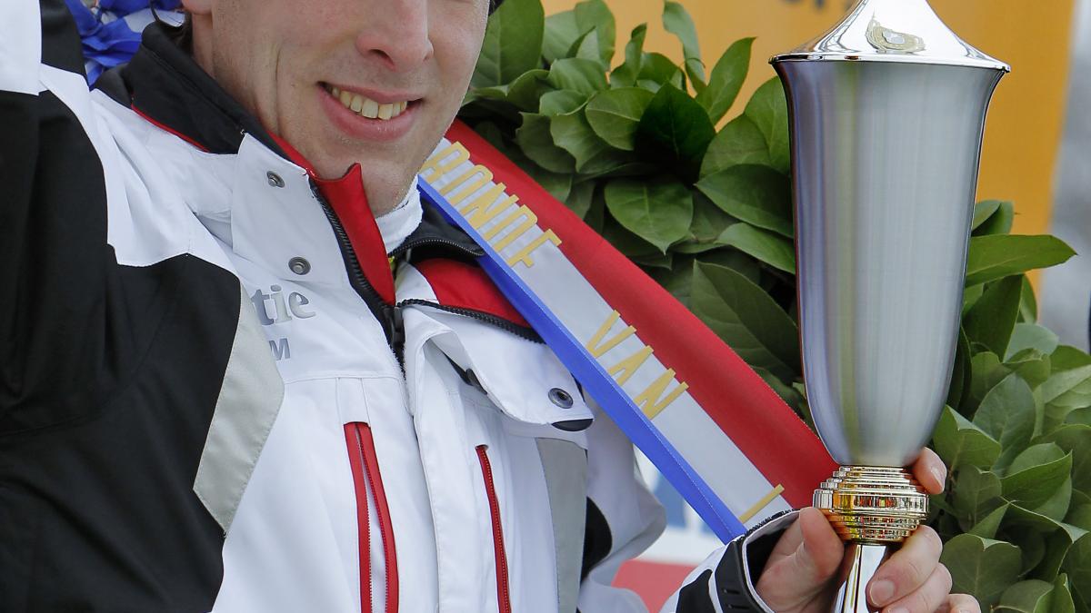 Ralf Zwitser wint schaatsmarathon van Skarsterlân