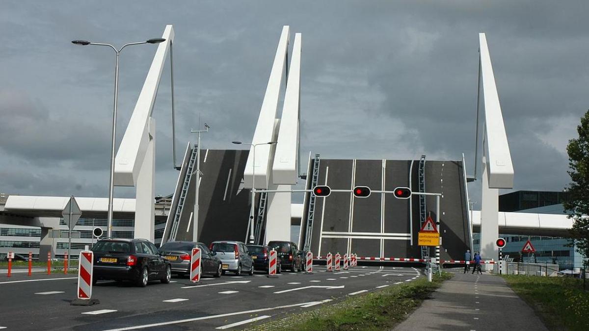 Vanaf maandag flink omrijden: N-wegen bij Schiphol-Oost en Amsterdamse Bos op de schop