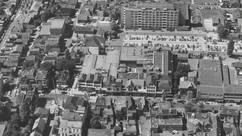 Luchtfoto uit 1979 van de Westzijde