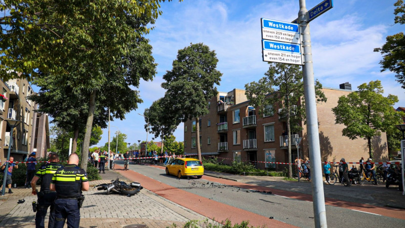 Motorongeluk aan Delta in Huizen