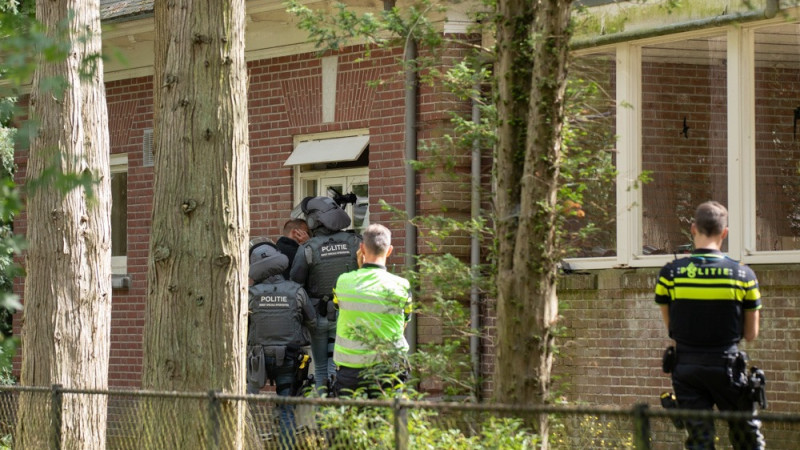Politie-actie Nimrodlaan in Hilversum