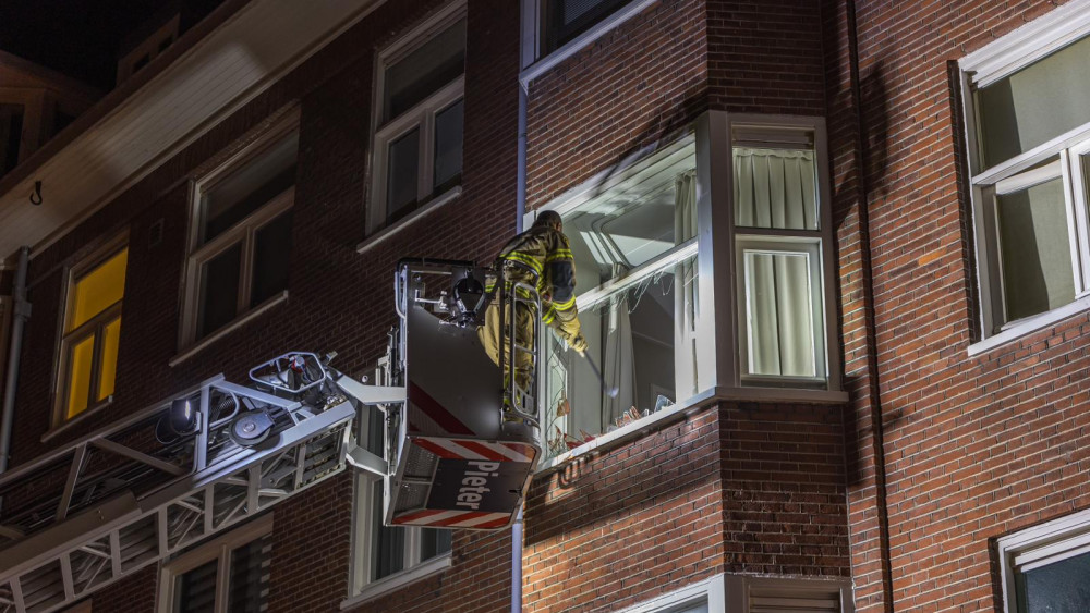 Man Valt Uit Raam In Amsterdam En Raakt Zwaargewond - NH Nieuws