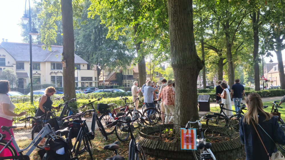 De route begon op de Brink