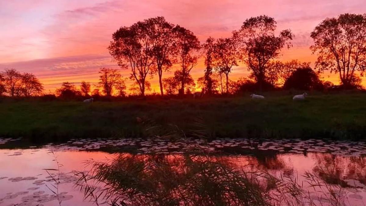 Zo kleurrijk waren de Noord-Hollandse luchten deze week