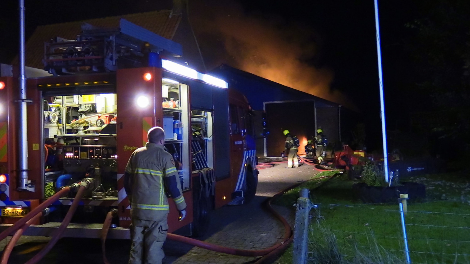 Uitslaande brand boerderij Texel