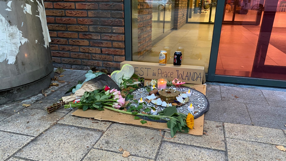 Monumentje voor dakloze Jolanda