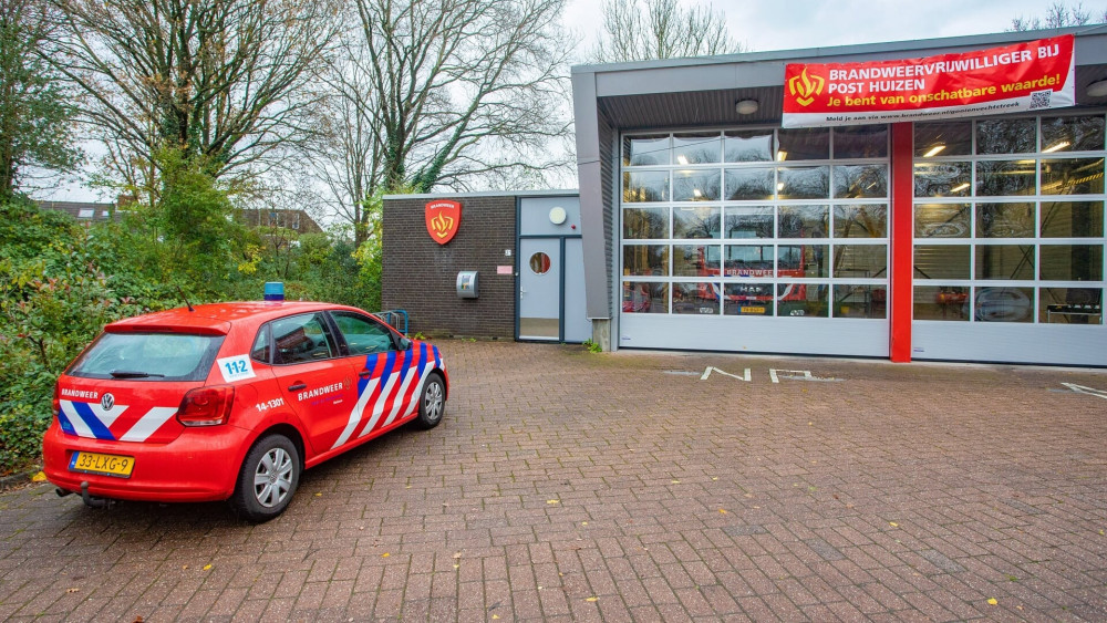 Vrijwillige brandweer trekt aan de bel over staat kazernes Huizen