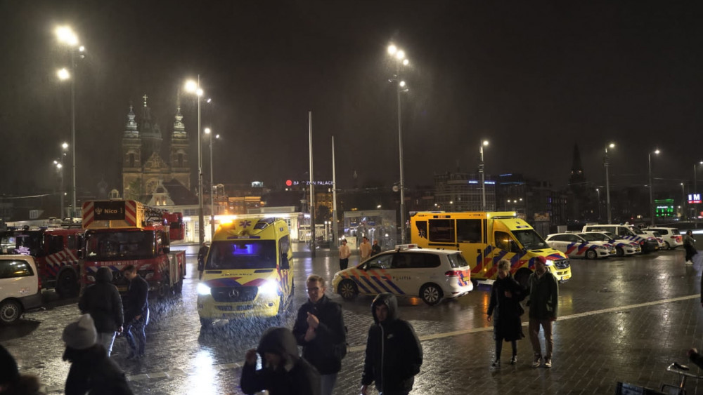 Man Zwaargewond Na Val Op Spoor Amsterdam CS - NH Nieuws