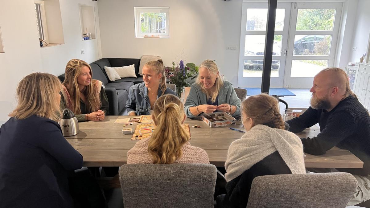 Een luisterend oor, knuffel of goed gesprek: nieuwe eetstoornispraktijk in Warmenhuizen
