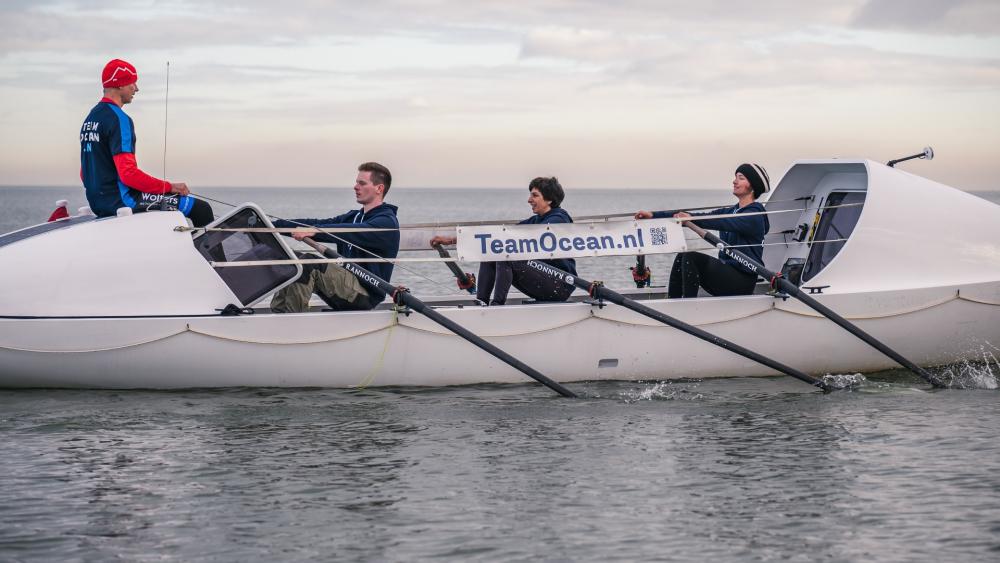 Het volledige Team Ocean in training voor de Pacific Challenge 2024