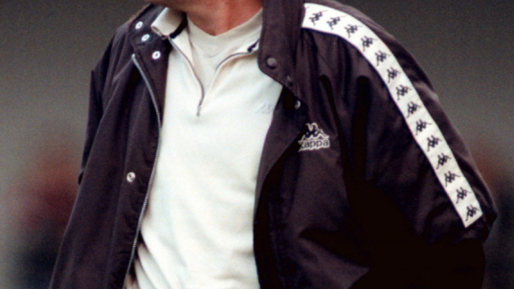 Ajax ontslaat scout Van der Zee