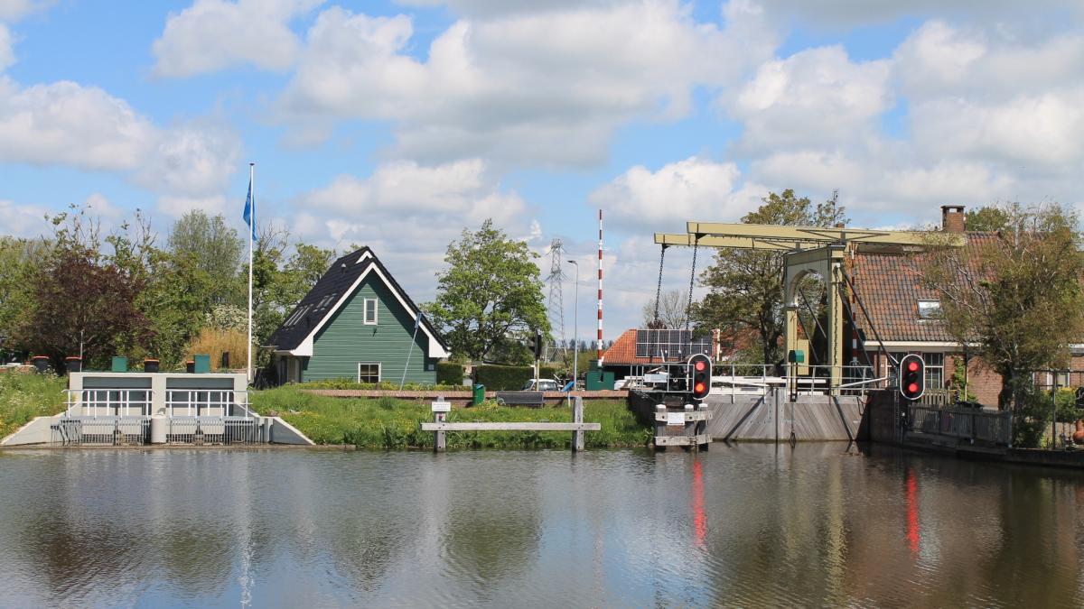 Tekort aan vrijwilligers bedreigt openen Rustenburgersluis tijdens vaarseizoen