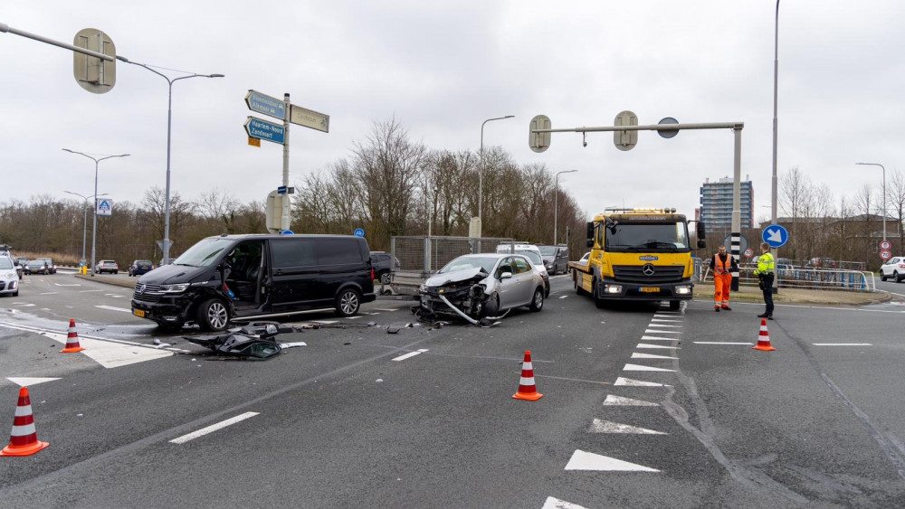 Flinke Blikschade Bij Botsing Op Randweg Haarlem - NH Nieuws