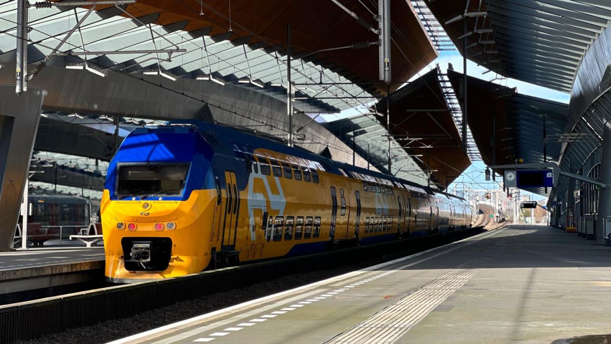 Veel minder treinen tussen Amsterdam en Utrecht door wisselstoring