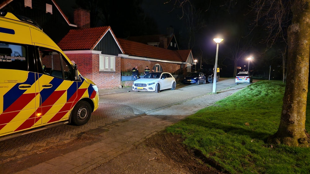 Man Beroofd En Mishandeld Op Straat, Politie Zoekt Meerdere Verdachten ...