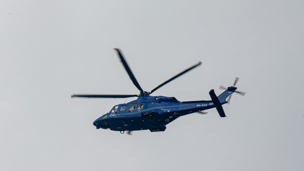 Police search for missing person in dunes near Overveen