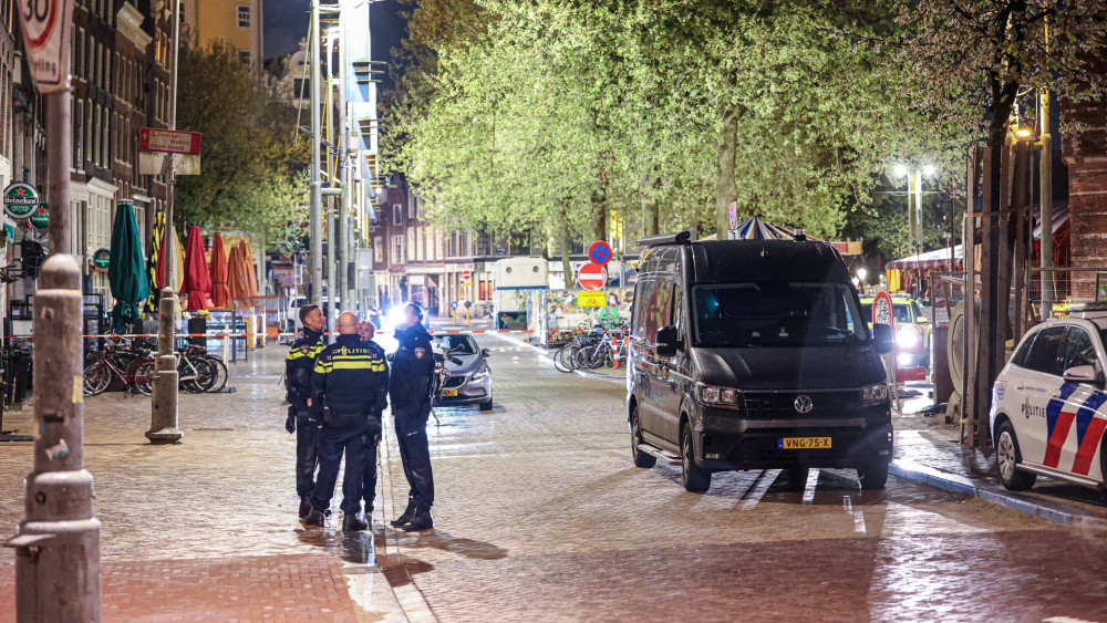 Meisje (16) dat overleed door val uit woning zat op Amsterdamse St. Nicolaaslyceum: "Heel geliefde leerling"